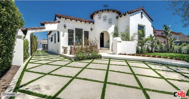 Building Photo - 132 S Kilkea Dr Rental