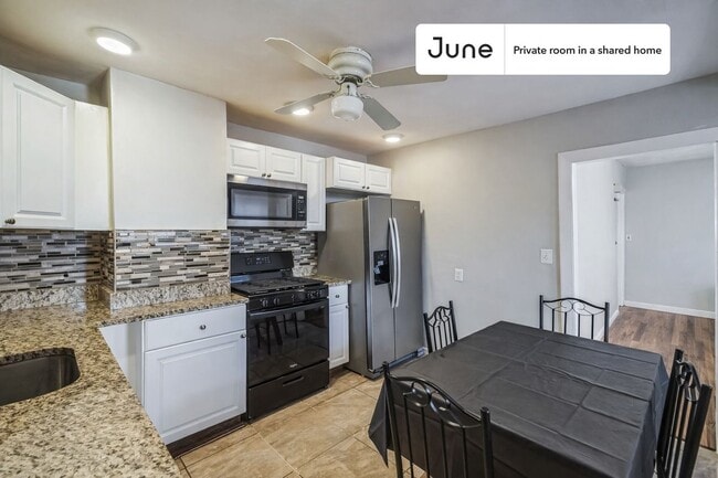 Photo - Room in Shared 4 bed/2 bath home Unit D