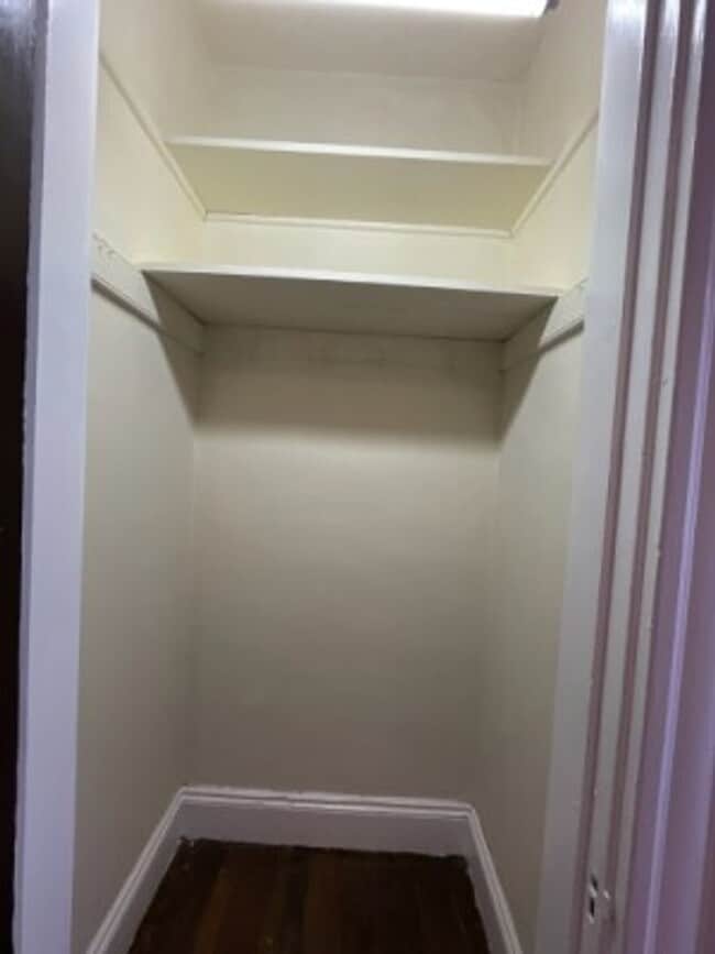 Building Photo - Allston 1 Bed 1 Bath - NO BROKER  FEE 9/1