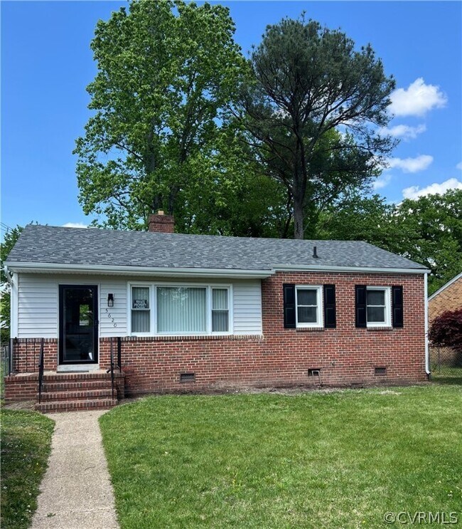 Photo - 5620 Heywood Rd House