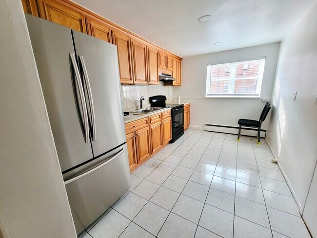Building Photo - 51 Colborne Rd Unit 1 Rental