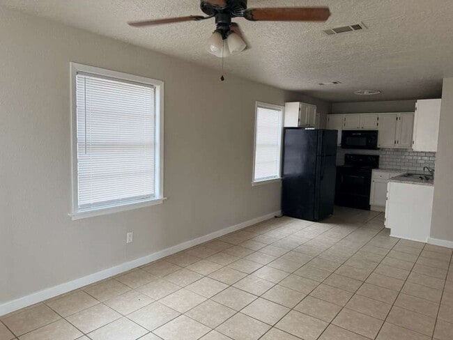 Photo - 435 S Beech St