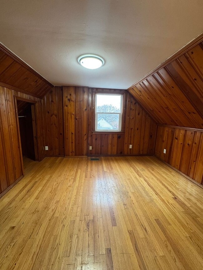 Photo - 3 Bedroom 2 Bathroom House in Calumet City !!!! A MUST SEE!