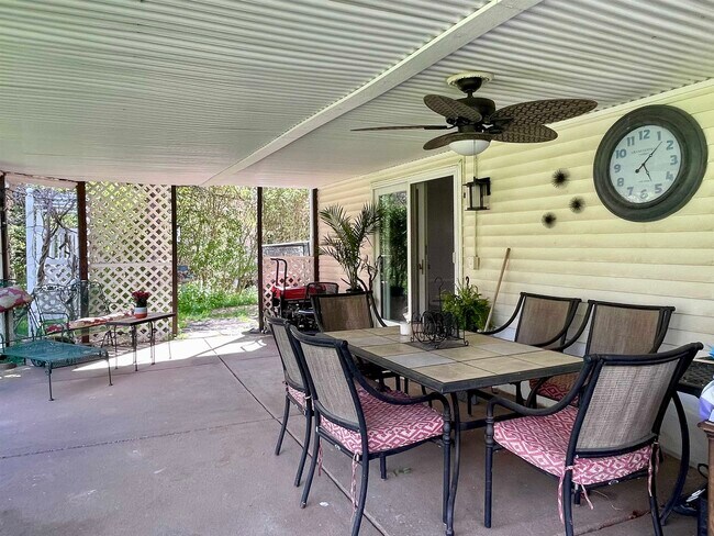 Photo - 146 Elm St