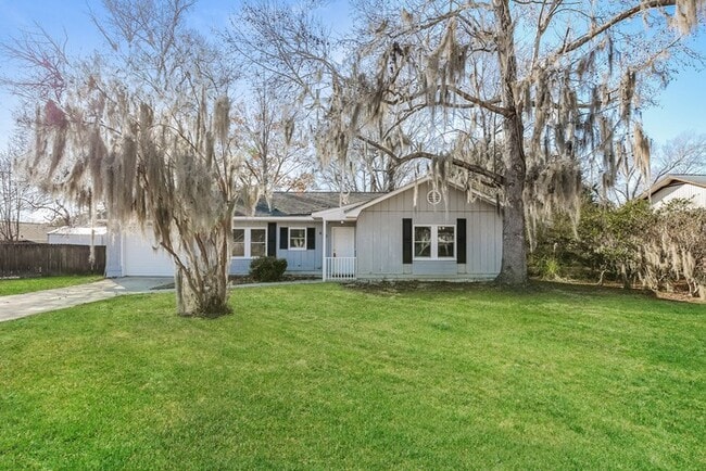 Building Photo - 403 Oxford Rd