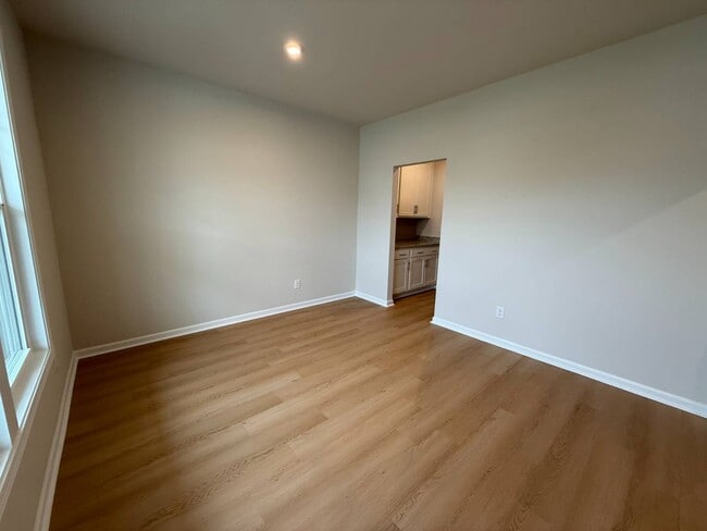 Photo - 3099 Blenheim Ct