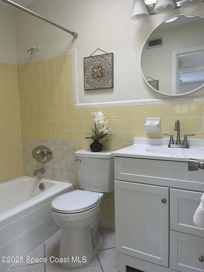 Photo - 2027 Wallace Ave