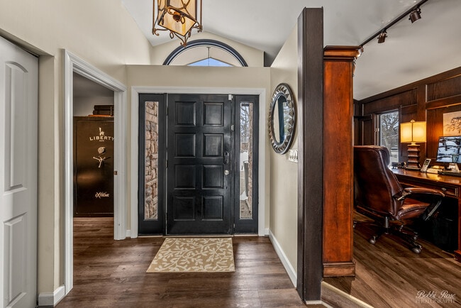 Photo - 208 Brookdale Ln