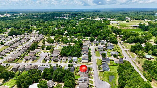 Photo - 289 Dahlquist Dr