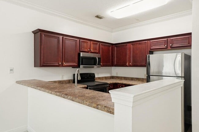 2168 Hadleigh Hills Ct