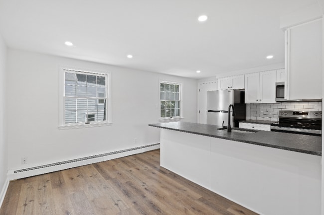 Photo - 96-100 Chestnut St Unit 2F