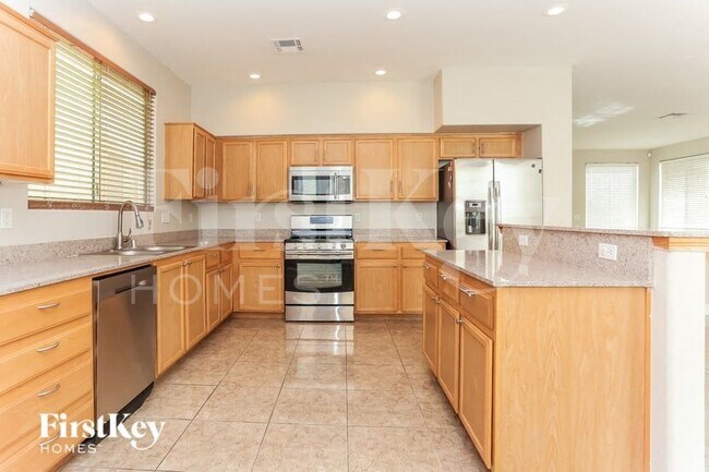 Photo - 6857 N Campbell Rd