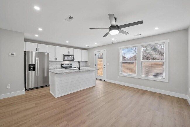 Photo - 126 Shipman Dr