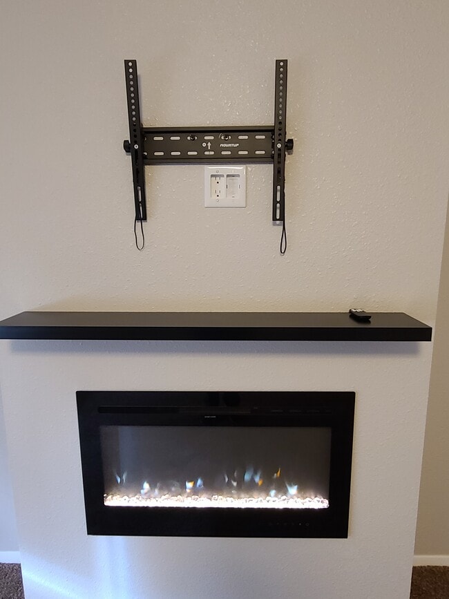 Photo - 806 W Brumback St