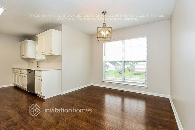 Photo - 497 Laramie Dr