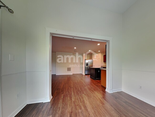 156 Haverstraw Pl