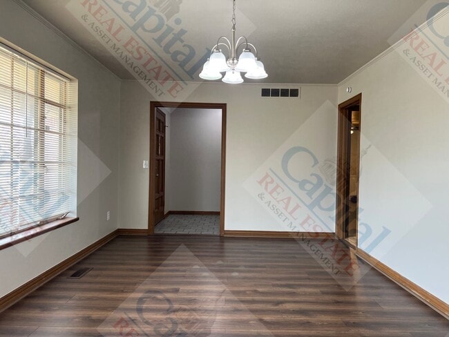 Photo - Spacious Home With Classic Charm