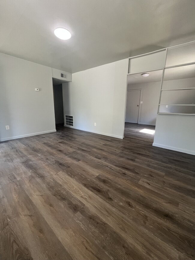 Photo - 526 St Leo Dr