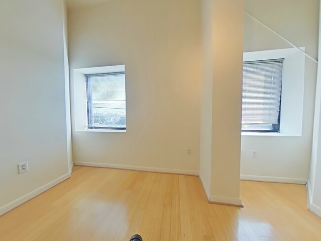 Photo - T and E Apartments