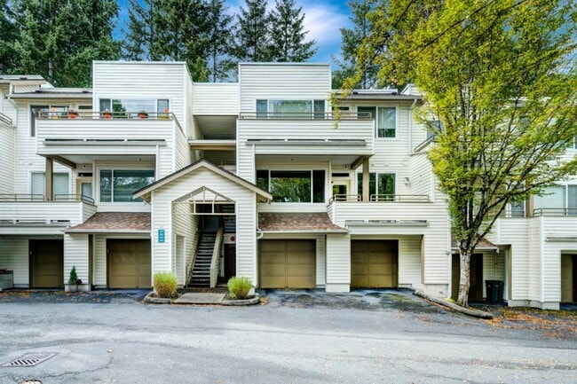 Building Photo - 2Bd/2Ba Redmond Condo Unit A203