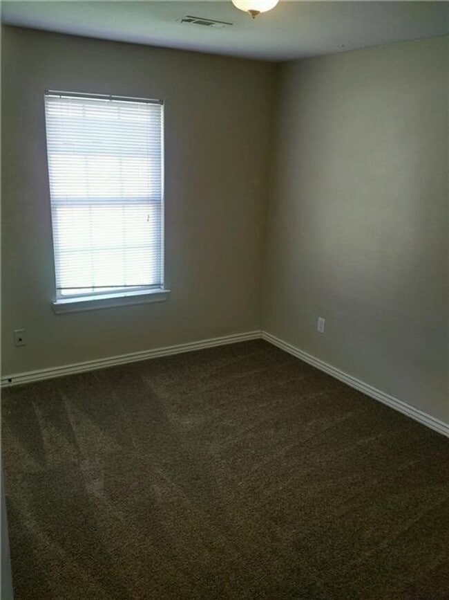 Photo - 252-252 Graystone Cir Unit 252 Graystone