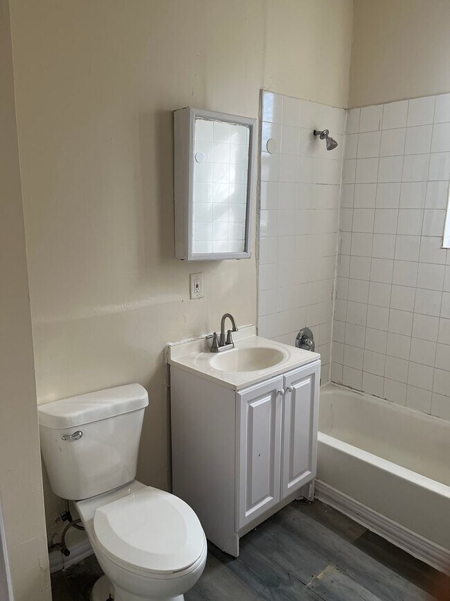 1243 S Karlov Ave Unit 1