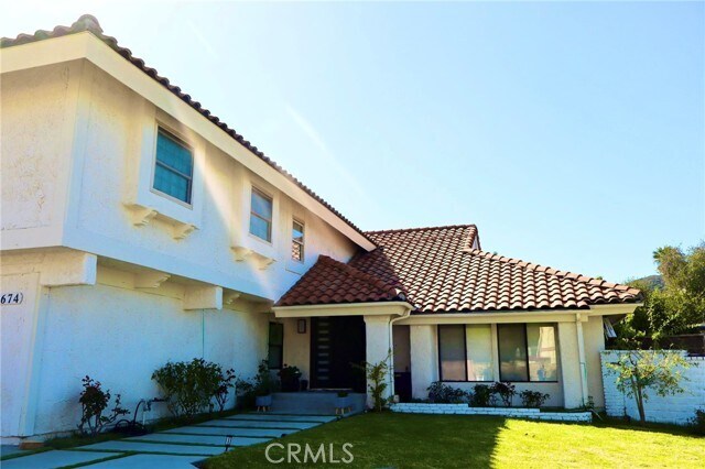 Photo - 674 Cypress St