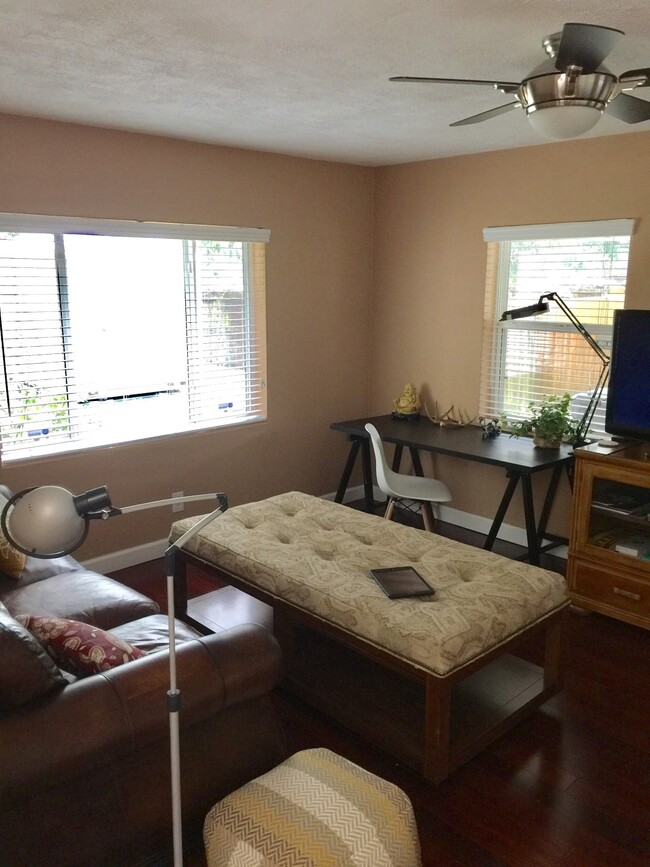 Living Room - 5540 Gable Lane