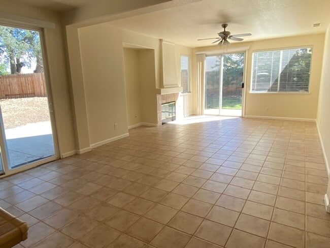 Photo - 216 Shanley Ct