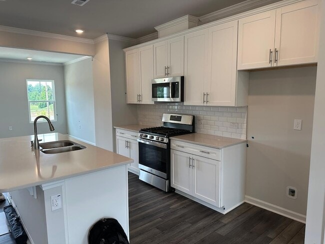 Photo - 613 Gimari Dr