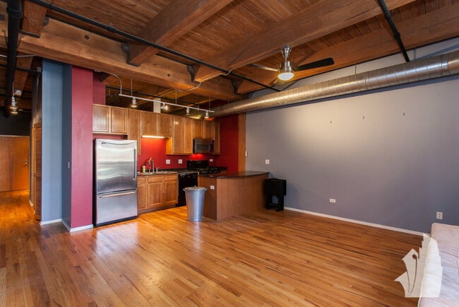 Building Photo - 1500 W Monroe St Unit #  0315