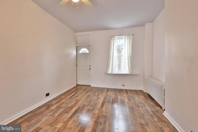 Photo - 3015 Salmon St