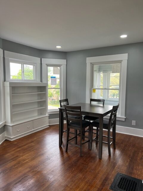 Photo - 300 Lexington Ave