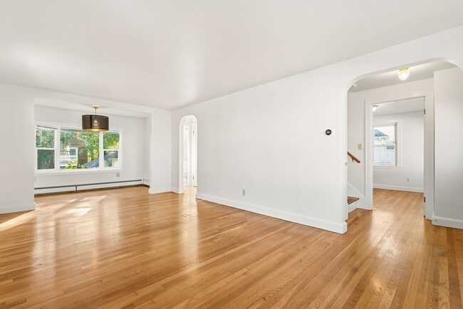 Photo - 34 Nilsen Ave