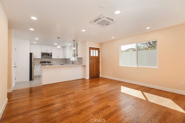Photo - 319 N Shelton St