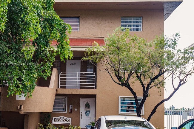 Building Photo - 2670 W 60th St Unit 90