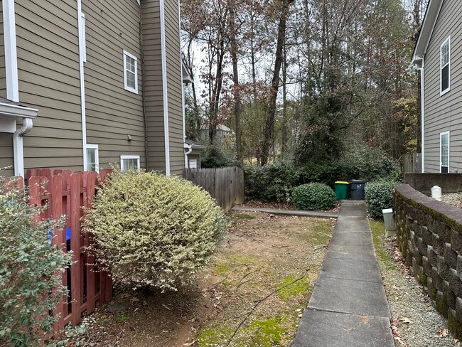 Building Photo - 1057 Rock Creek Ln