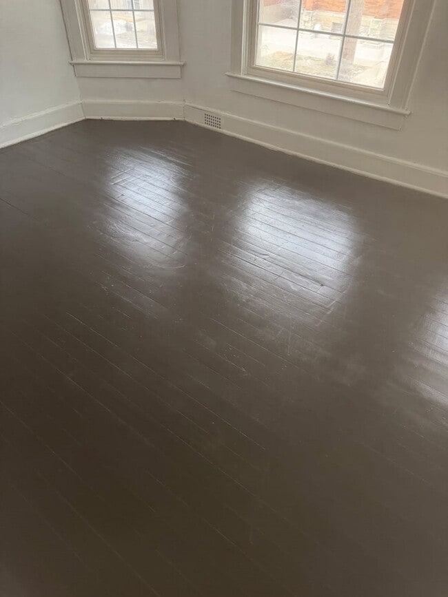 Photo - 528 N Horsman St