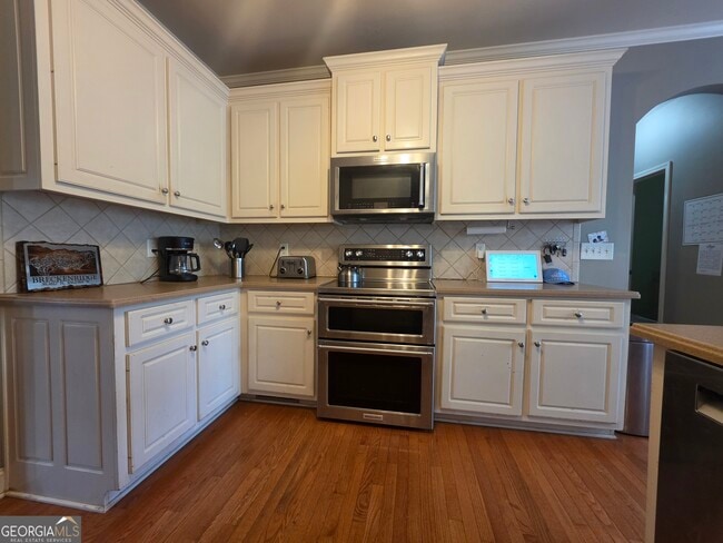 Photo - 94 Courtland Dr