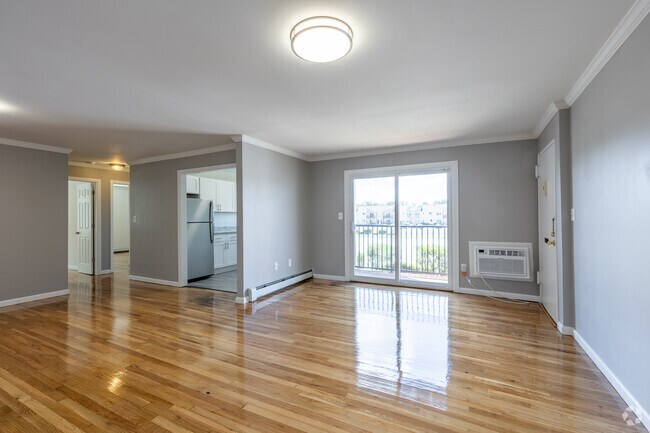 2BR 1BA - Living/Dining Room