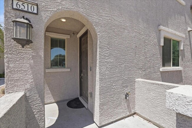 Photo - 6510 Silver Estates St