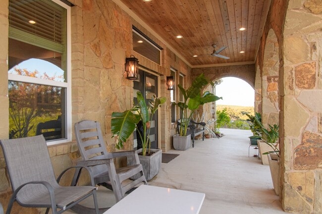 Photo - 21404 Lonesome Ct