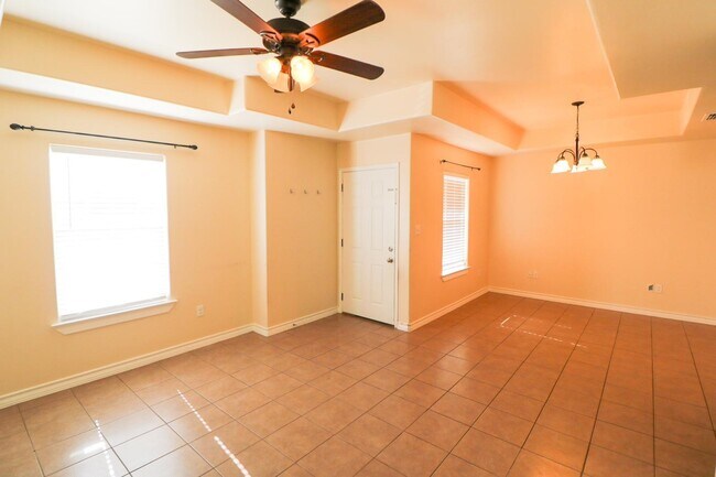 Photo - 1014 Ranchway Dr