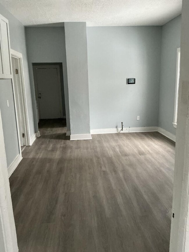 Photo - 14405 Sylvia Ave