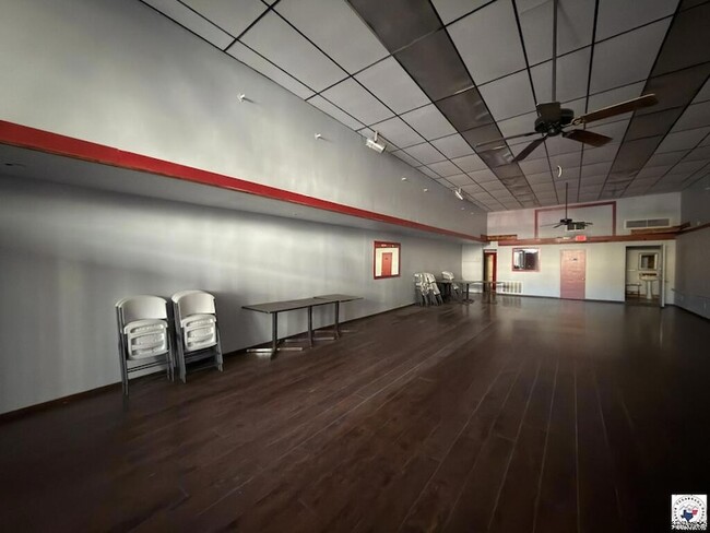 Photo - 211 E Broad St