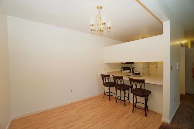 Photo - 2445 Old Greentree Rd