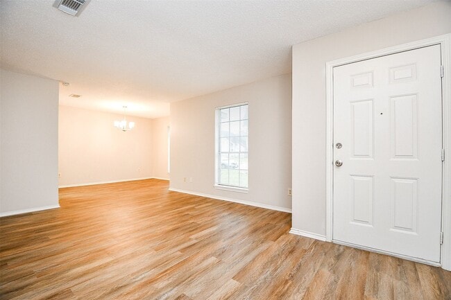 Photo - 11222 Broadsweep Dr