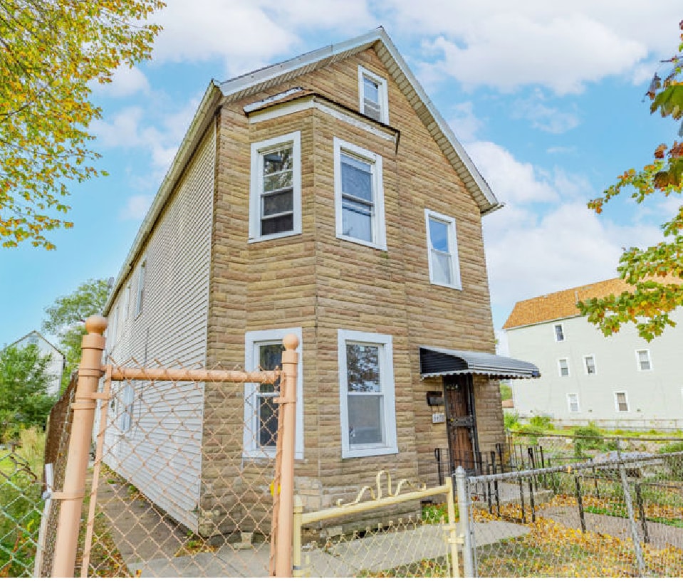 Photo - 8428 S Green Bay Ave