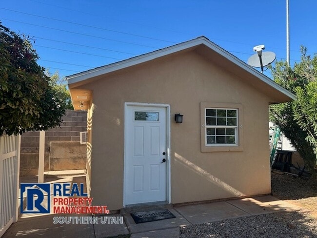 Photo - RV PAD with Casita