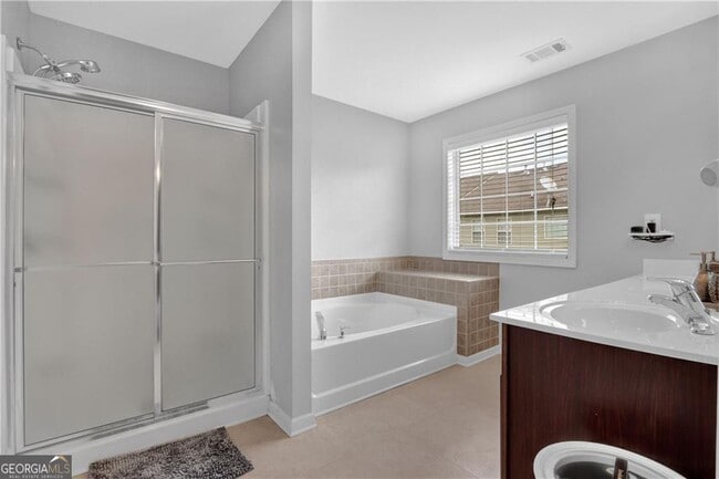 Photo - 2145 Waterford Park Dr